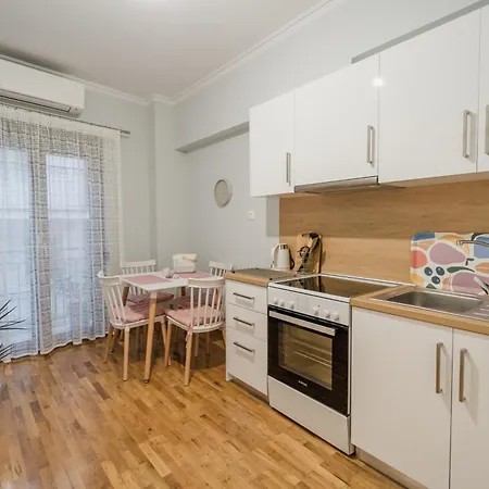 Ferienwohnung The Little Pigeon - Pink Ioannina Exterior foto